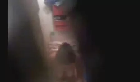 Gay Latin menyentak kemaluannya 3gp indo x semi-permanen