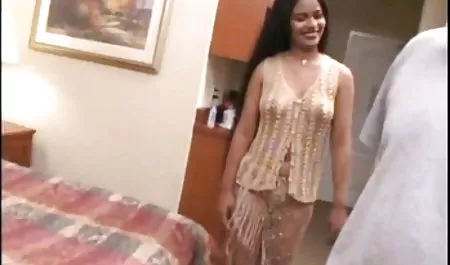 Gadis pirang imut 3gp indo cantik memamerkan analinya yang rumit untuk gangbang anal
