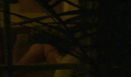 Brutal tampan meniduri gadis 3gp bokef indo berambut merah seksi Sydney Cole.