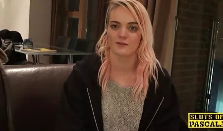 Pornoids, permen manis Manson dan Lexxxi Taylor. Busty Taylor duduk Manson di bar counter meniduri vaginanya yang lezat dengan porn indo 3gp lidahnya keras