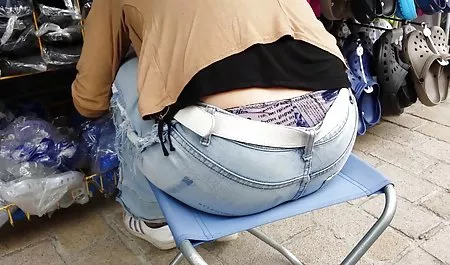 Bayi ini begitu lembut dan rapuh, Anda tidak bisa menanganinya indo sek 3gp dengan kasar. Itu harus dicium dengan hati-hati, naik dengan hati-hati di bawah rok, celana dalam yang sedikit menyentuh