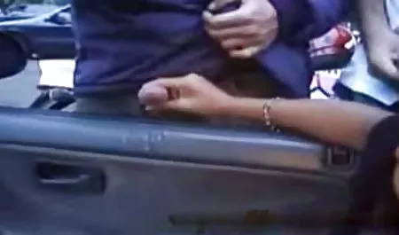 Sekretaris kulit hitam menjilat vagina Moka indo 3gp sma Mora dan menyiapkannya untuk bos seks