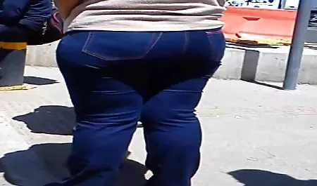 Pelacur membeli mesin seks dan mendapat banyak indo terbaru 3gp orgasme
