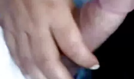 Brunette Amirah Adara meniduri seorang pria 3gp bokef indo di sebuah rumah di belakang gelas