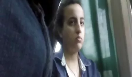 Dua mahasiswa muda dibayar untuk indo bokep3gp threesome liar