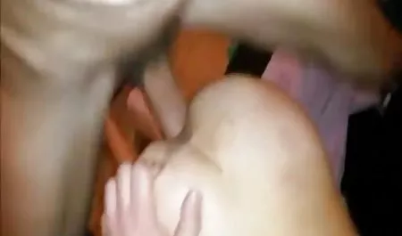 Mommy membelai dirinya pelajar indo 3gp sendiri di depan webcam dan memalu vaginanya dengan vibrator tebal