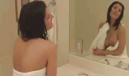 Pilihan tante indo 3gp keren pelacur cantik dengan bokong indah