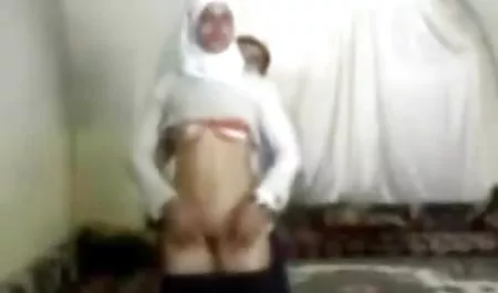 Pelacur bergairah Chanel Preston di bodysuit seksi akan kacau di anal 3gp indo seks