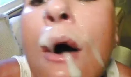 Tokoh Spider Man yang terkenal meniduri dengan penisnya yang tebal, pelacur 3gp indo pelajar berambut merah di mulutnya, lalu di vaginanya, bahkan di analnya yang ketat