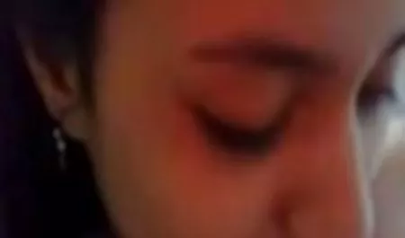 Gadis pirang berusia 18 tahun berhubungan seks dengan pria dewasa di 3gp indo porn casting