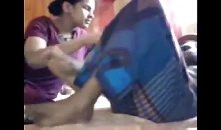 Mengerang, menyentak penisku seks 3gp indo sebelum tidur dan menendang