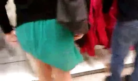 Pirang Busty Brandi Bae akan kacau oleh pelatih kolam indo sek 3gp renang
