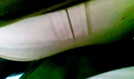 Brunette meraba-raba kekasihnya di sofa mesum indo 3gp